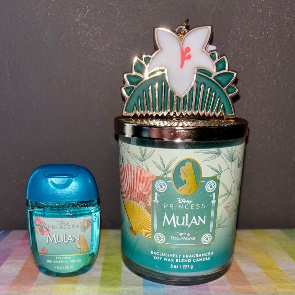 Disney Mulan pocket bac holder w/sanitizer * Single wick candle